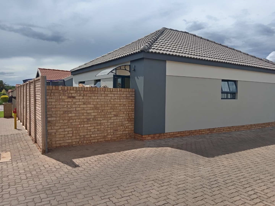 3 Bedroom Property for Sale in Chantelle Gauteng