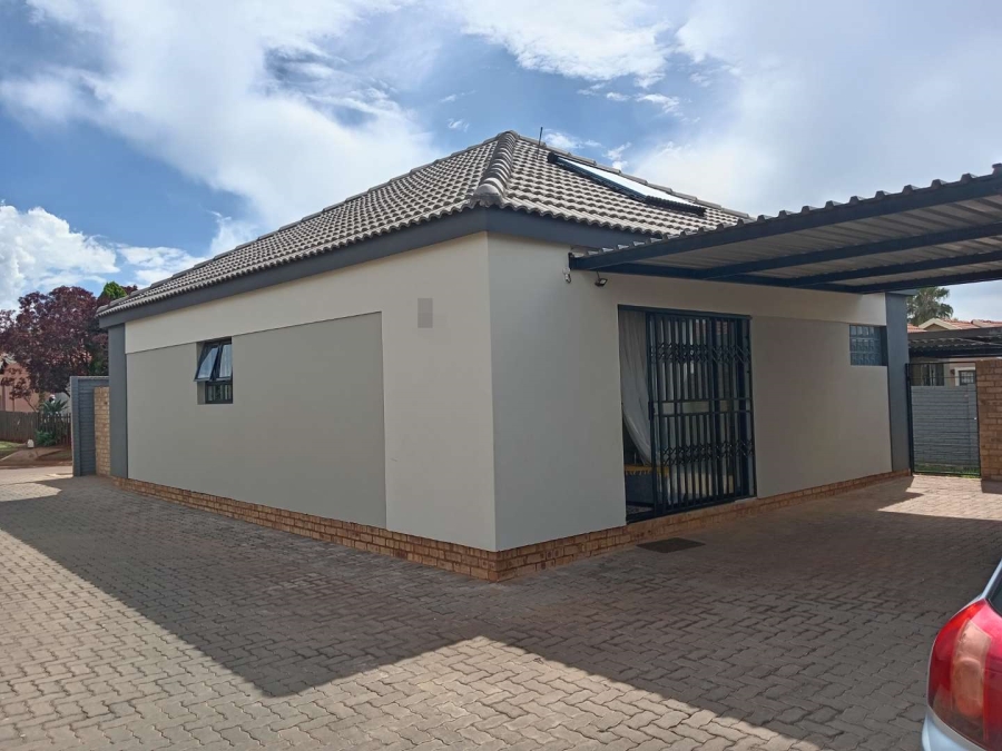 3 Bedroom Property for Sale in Chantelle Gauteng