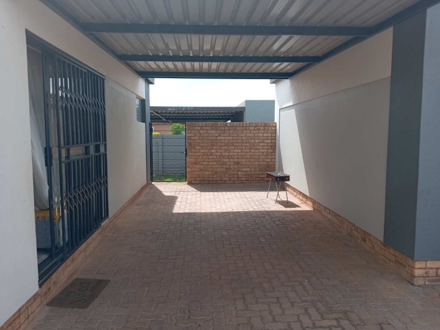 3 Bedroom Property for Sale in Chantelle Gauteng