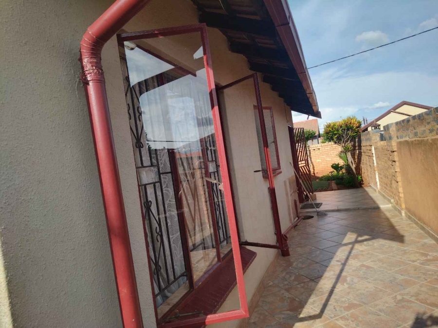 2 Bedroom Property for Sale in Soshanguve XX Gauteng