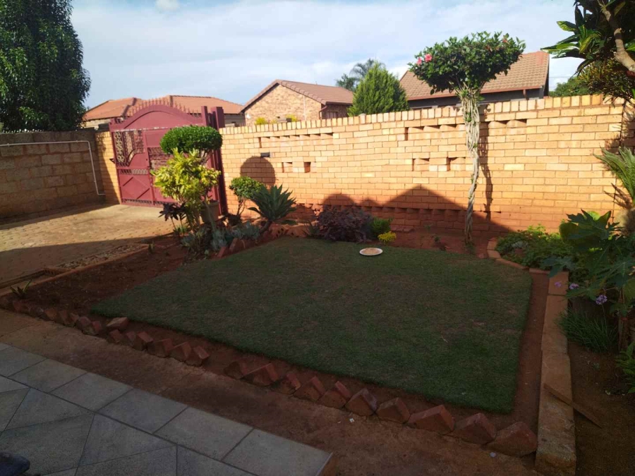 2 Bedroom Property for Sale in Soshanguve XX Gauteng