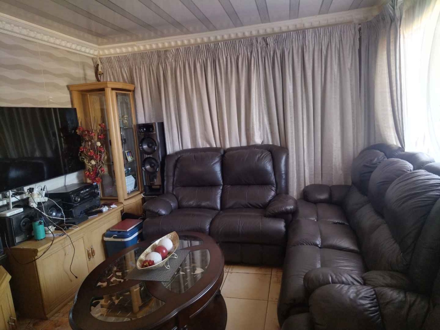 2 Bedroom Property for Sale in Soshanguve XX Gauteng