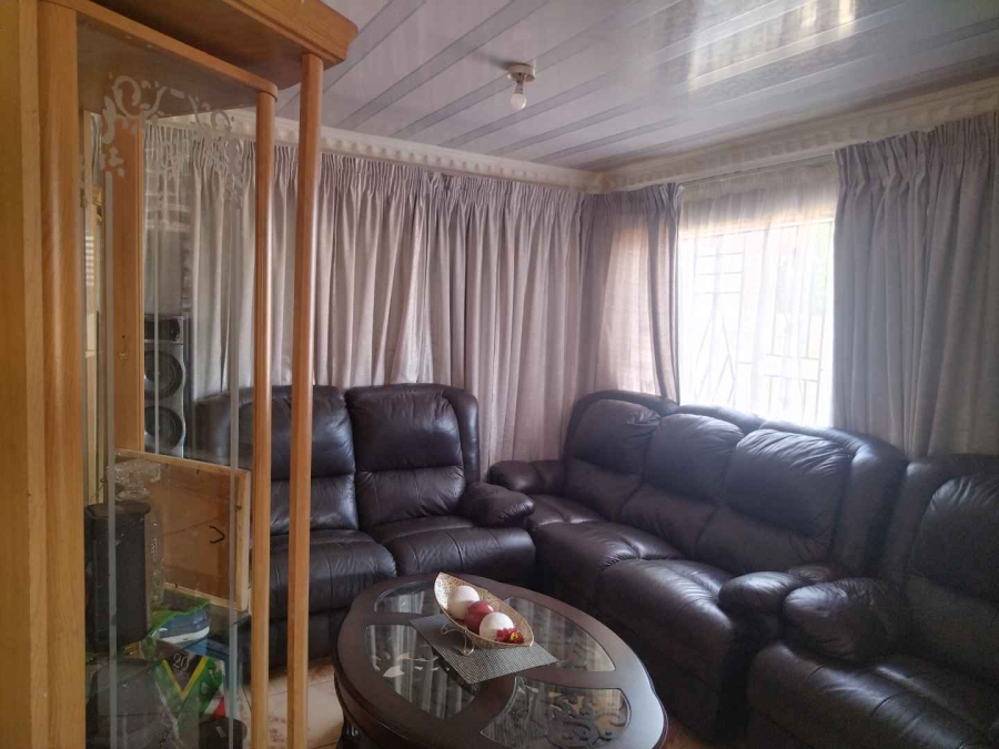 2 Bedroom Property for Sale in Soshanguve XX Gauteng