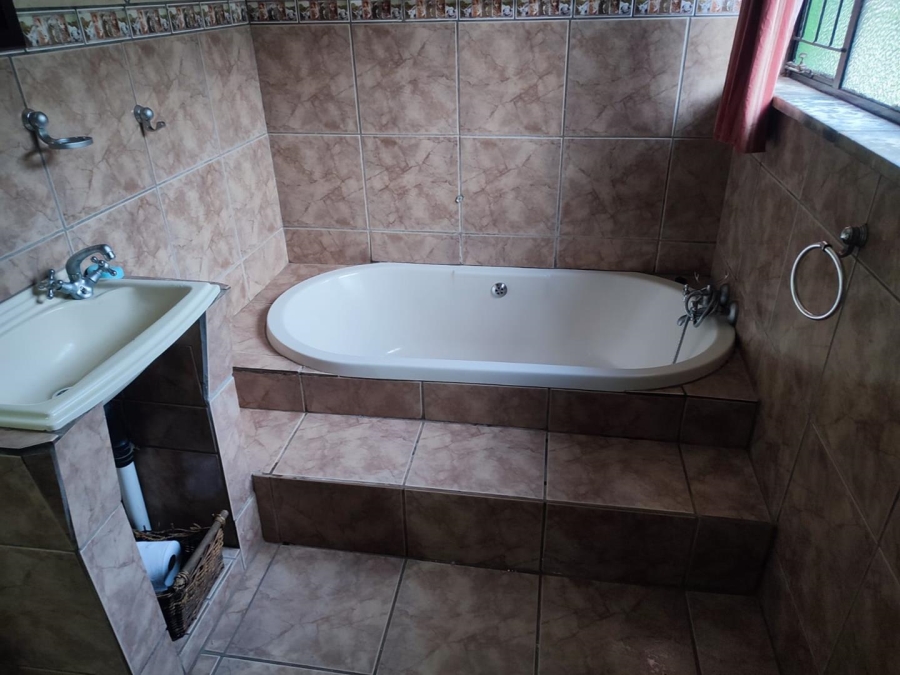 4 Bedroom Property for Sale in Norkem Park Gauteng