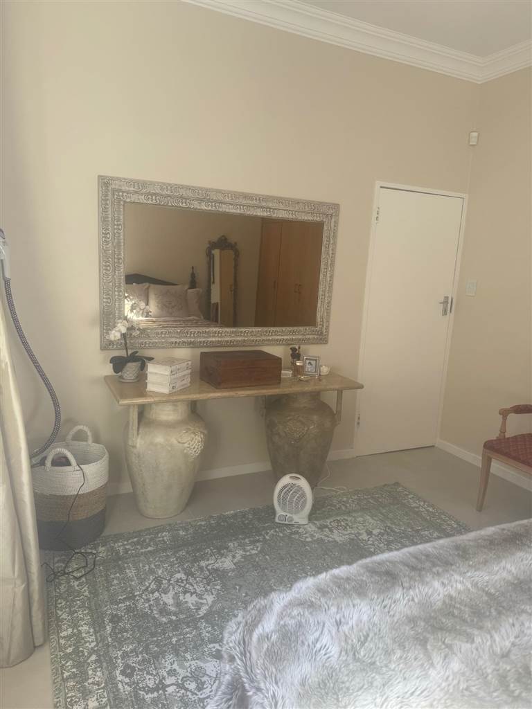 To Let 1 Bedroom Property for Rent in Atholl Gauteng