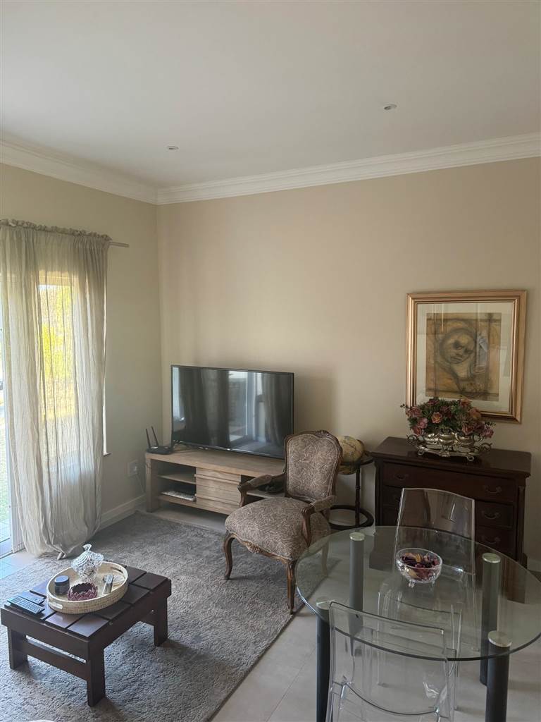 To Let 1 Bedroom Property for Rent in Atholl Gauteng