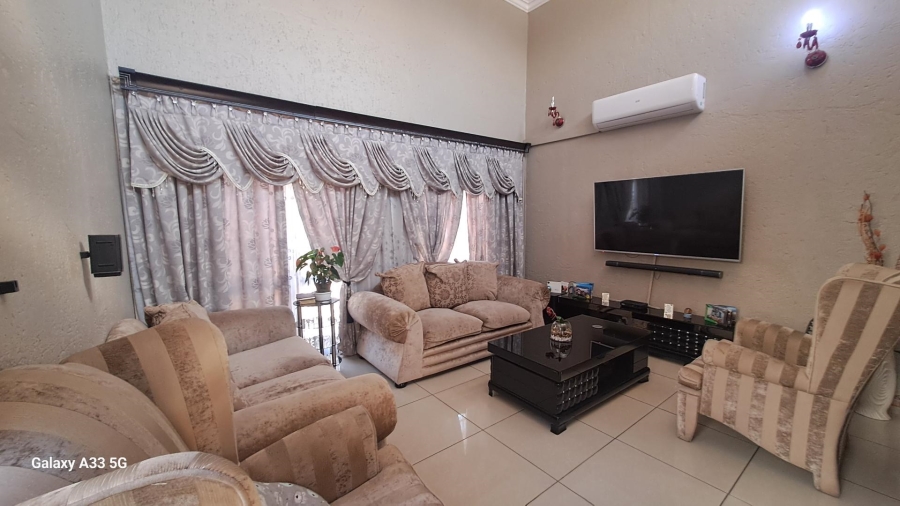 3 Bedroom Property for Sale in Buccleuch Gauteng