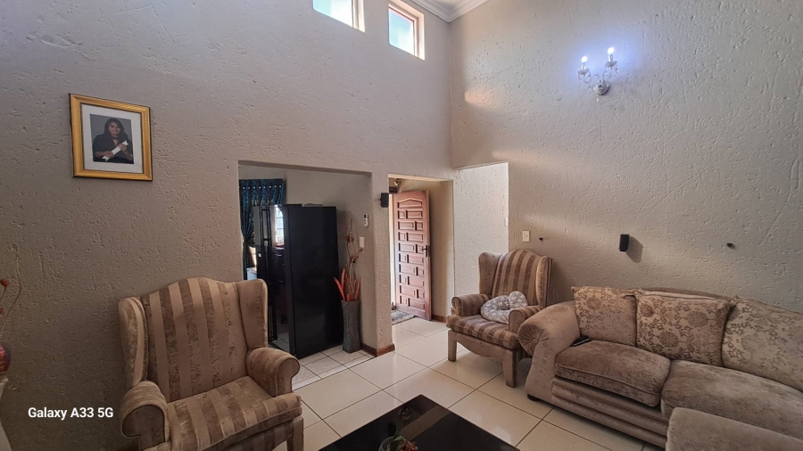 3 Bedroom Property for Sale in Buccleuch Gauteng