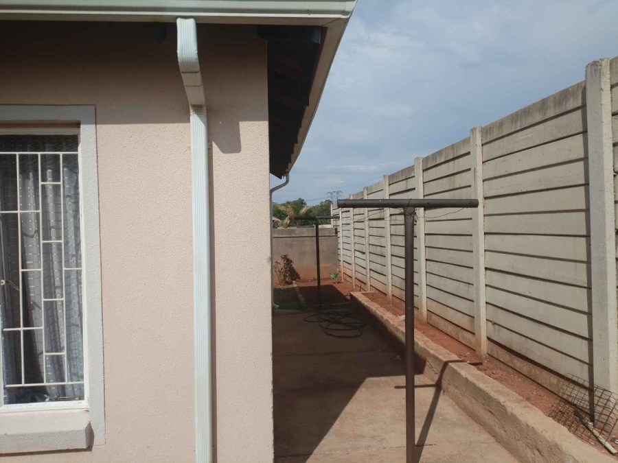 To Let 2 Bedroom Property for Rent in Mahube Valley Gauteng