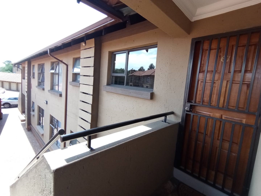 To Let 2 Bedroom Property for Rent in Comet Gauteng