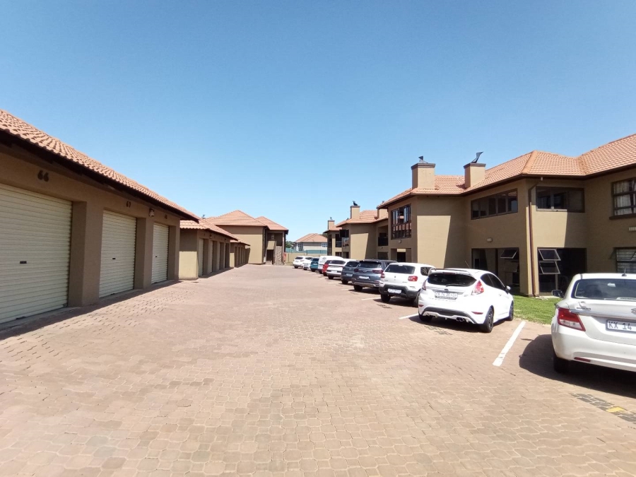 To Let 2 Bedroom Property for Rent in Comet Gauteng