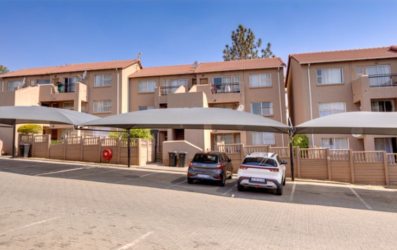 2 Bedroom Property for Sale in Vorna Valley Gauteng