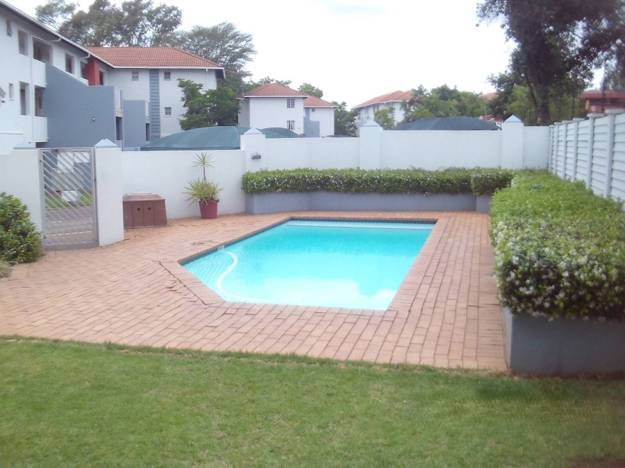 To Let 2 Bedroom Property for Rent in Groenkloof Gauteng