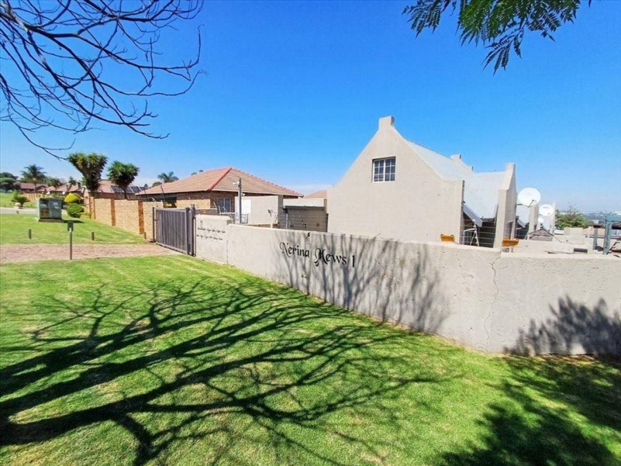 2 Bedroom Property for Sale in Esther Park Gauteng