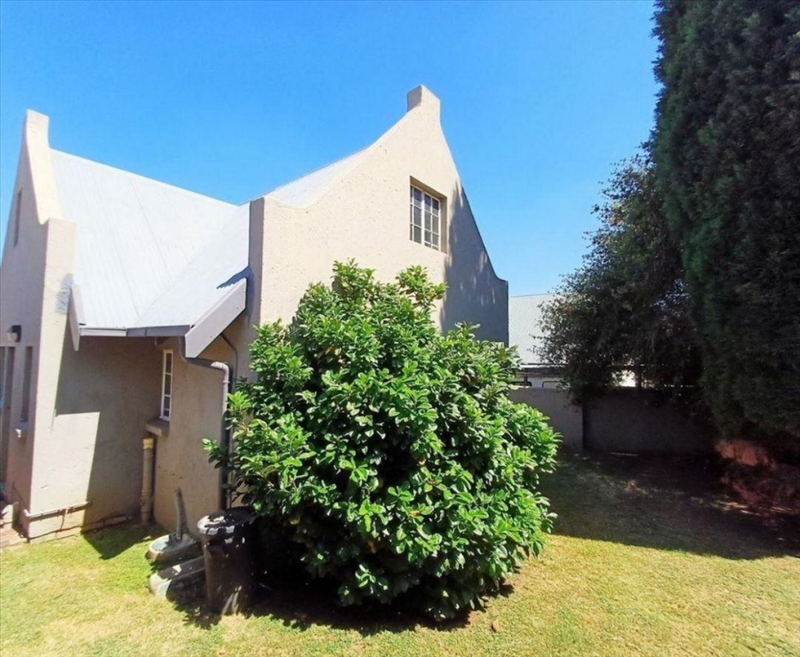 2 Bedroom Property for Sale in Esther Park Gauteng