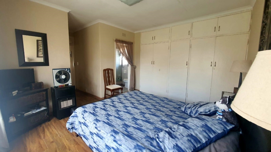 To Let 3 Bedroom Property for Rent in Bonaero Park Ext 3 Gauteng