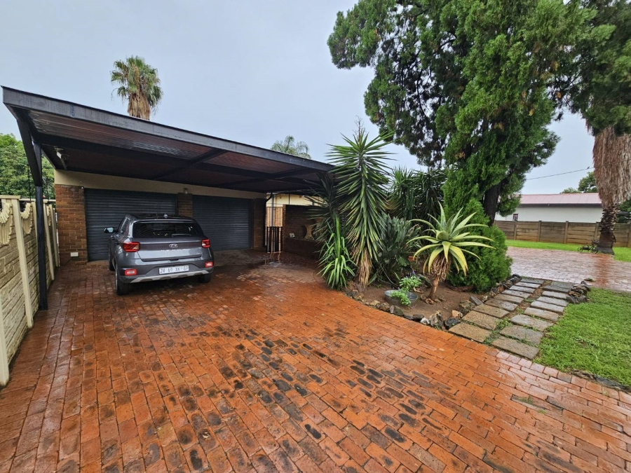 4 Bedroom Property for Sale in Daspoort Gauteng