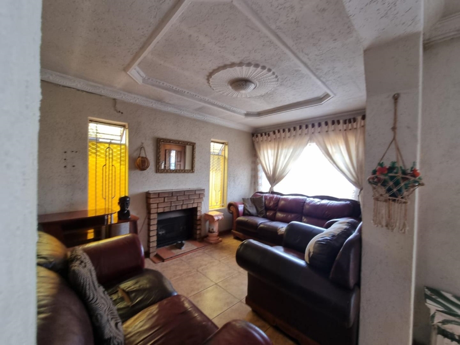 3 Bedroom Property for Sale in Mapetla Gauteng