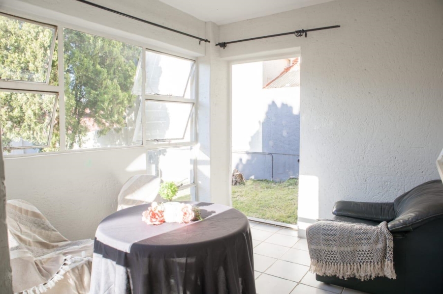 2 Bedroom Property for Sale in Constantia Kloof Gauteng