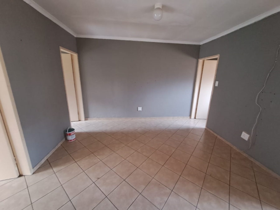 To Let 2 Bedroom Property for Rent in Olievenhoutbosch A H Gauteng