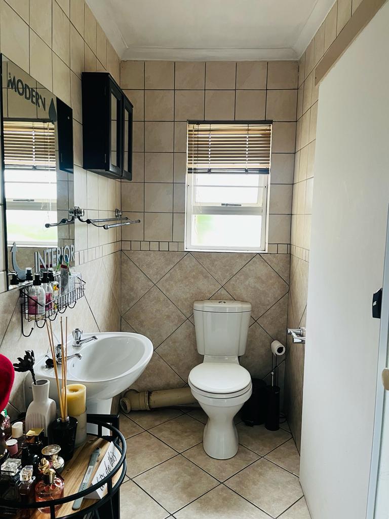 To Let 2 Bedroom Property for Rent in Silver Lakes Gauteng