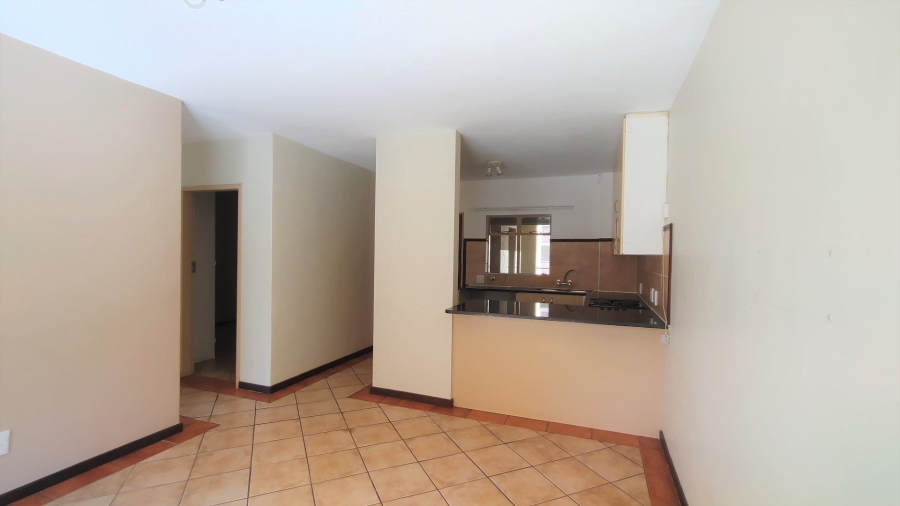 2 Bedroom Property for Sale in Die Hoewes Gauteng