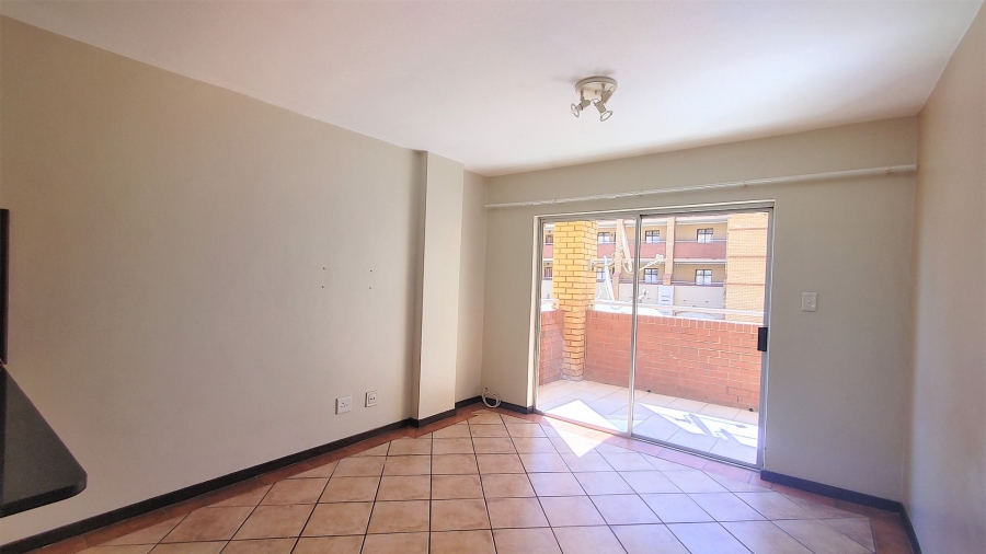 2 Bedroom Property for Sale in Die Hoewes Gauteng