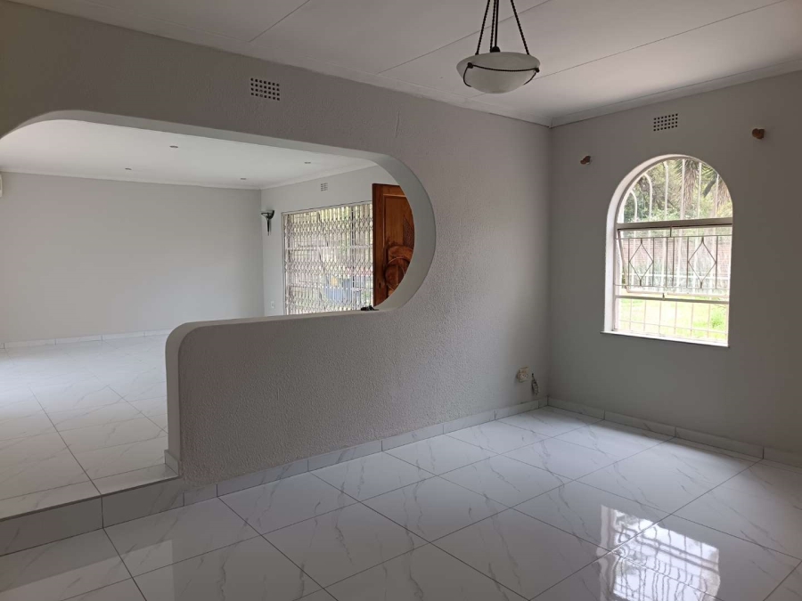 3 Bedroom Property for Sale in Brackendowns Gauteng