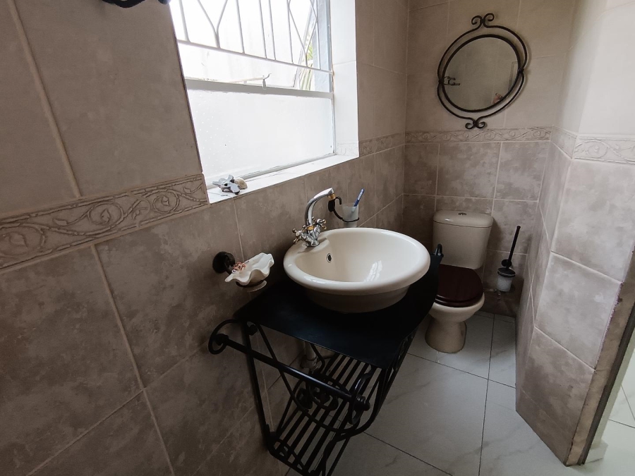 3 Bedroom Property for Sale in Brackendowns Gauteng