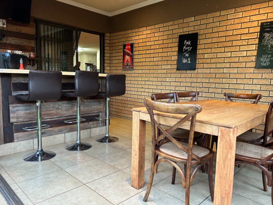 3 Bedroom Property for Sale in Norton Home Estate AH Gauteng