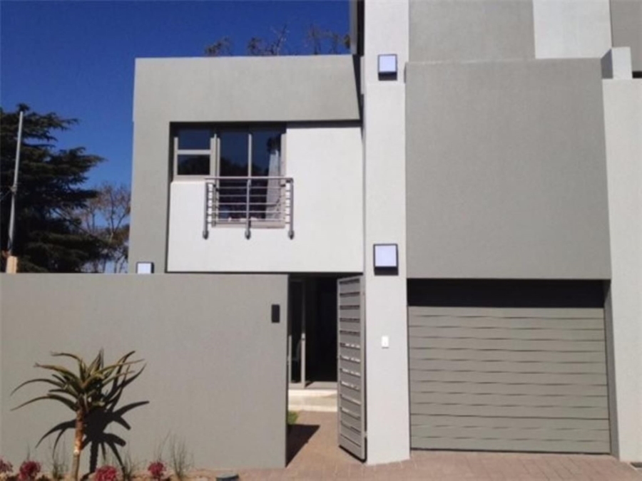 To Let 3 Bedroom Property for Rent in Oaklands Gauteng