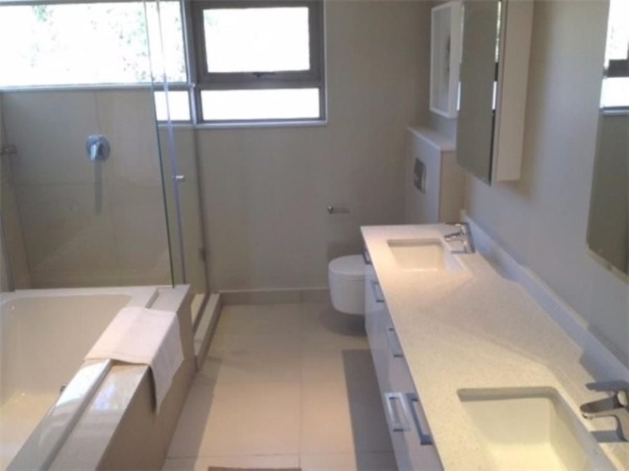 To Let 3 Bedroom Property for Rent in Oaklands Gauteng