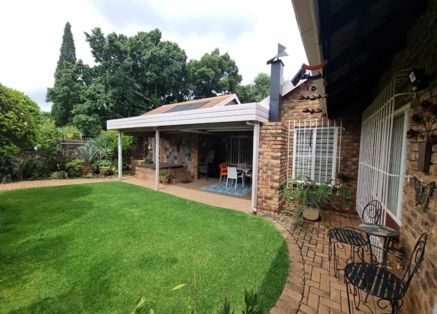 3 Bedroom Property for Sale in Birchleigh Gauteng