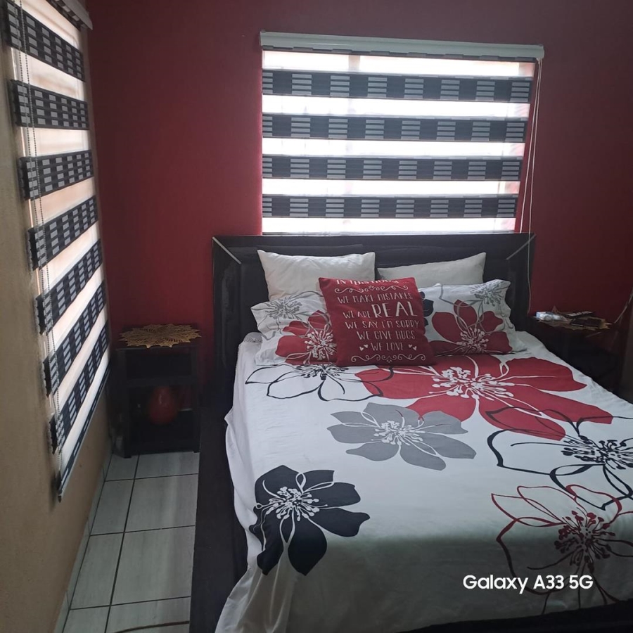 3 Bedroom Property for Sale in Clayville Gauteng