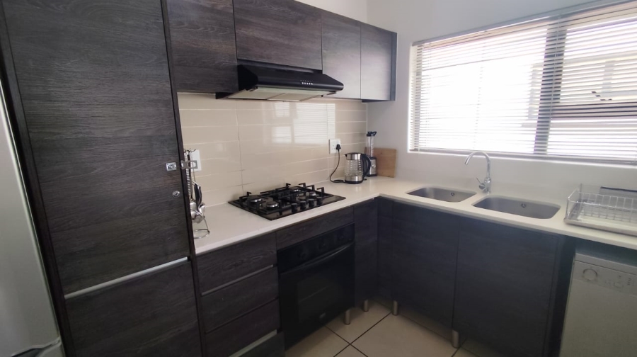 2 Bedroom Property for Sale in Greenstone Hill Gauteng