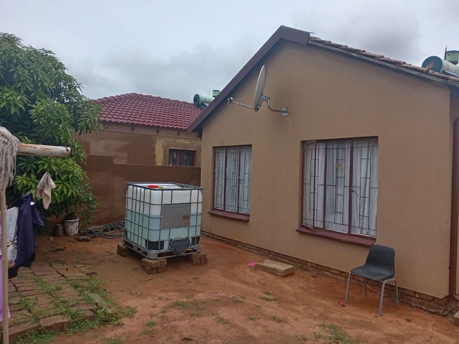 2 Bedroom Property for Sale in Soshanguve East Gauteng