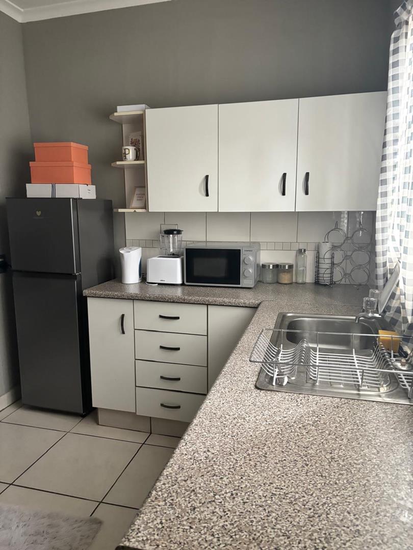 To Let 1 Bedroom Property for Rent in Capital Park Gauteng