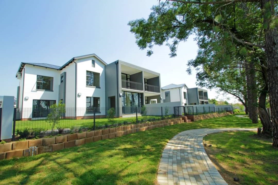 3 Bedroom Property for Sale in Broadacres Gauteng