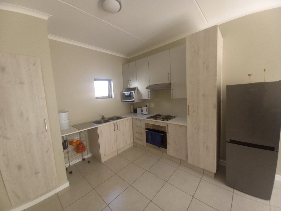 To Let 2 Bedroom Property for Rent in Grand Central Gauteng