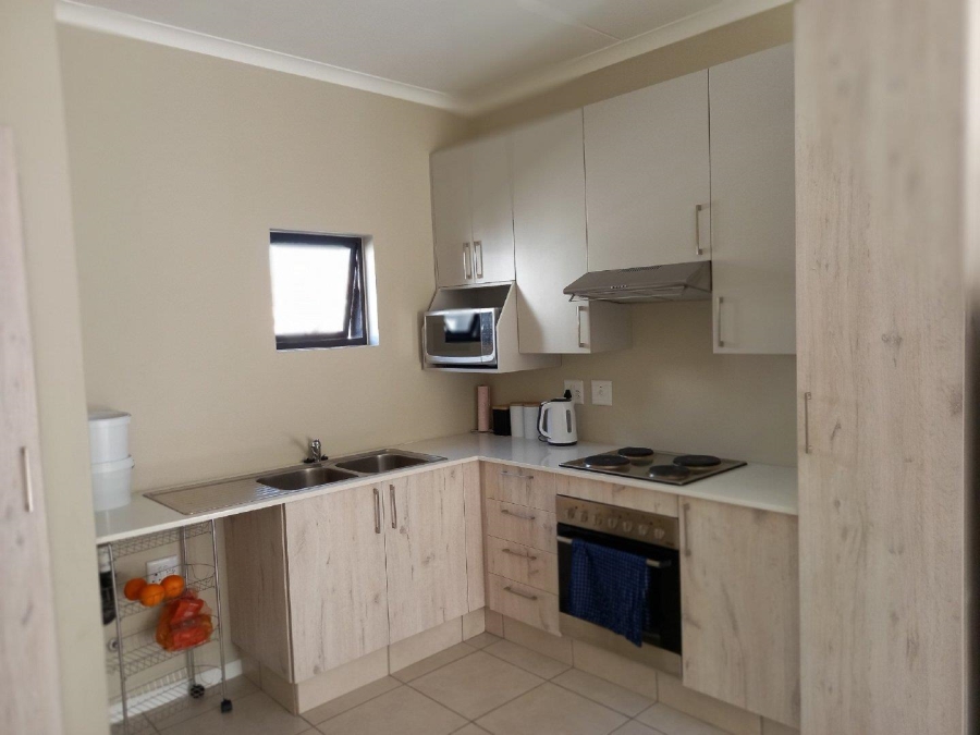 To Let 2 Bedroom Property for Rent in Grand Central Gauteng