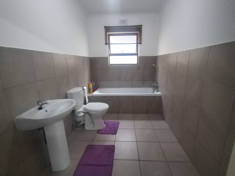 3 Bedroom Property for Sale in Albertsdal Gauteng