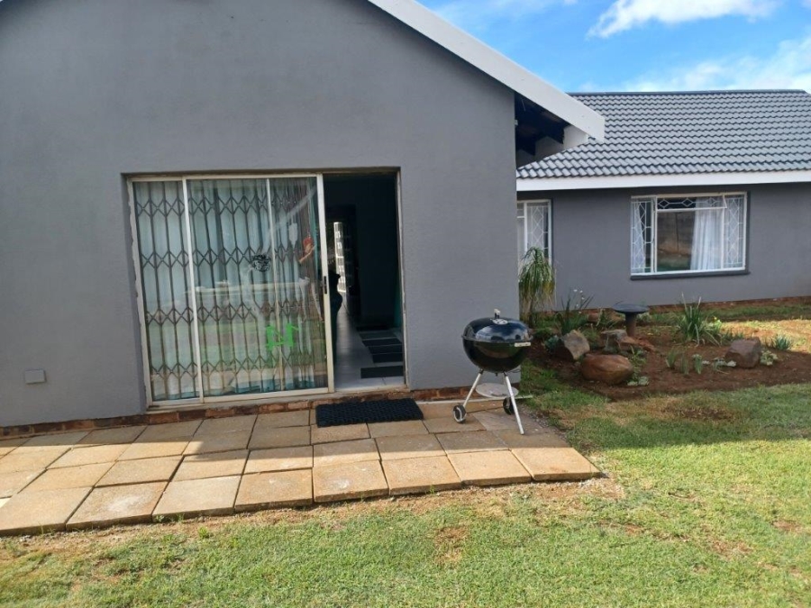 To Let 3 Bedroom Property for Rent in Mayberry Park Gauteng