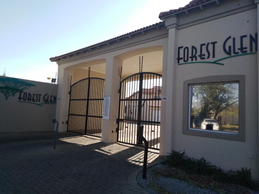 2 Bedroom Property for Sale in Morehill Gauteng