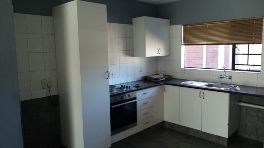 To Let 1 Bedroom Property for Rent in Halfway Gardens Gauteng