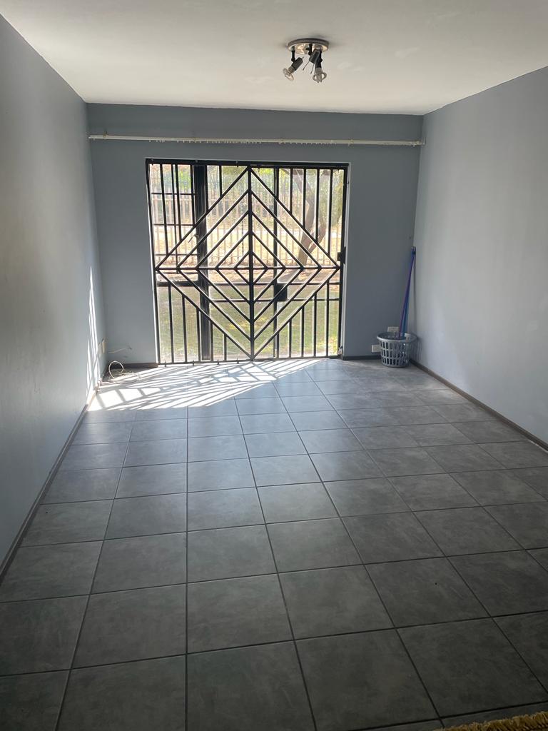 To Let 1 Bedroom Property for Rent in Halfway Gardens Gauteng