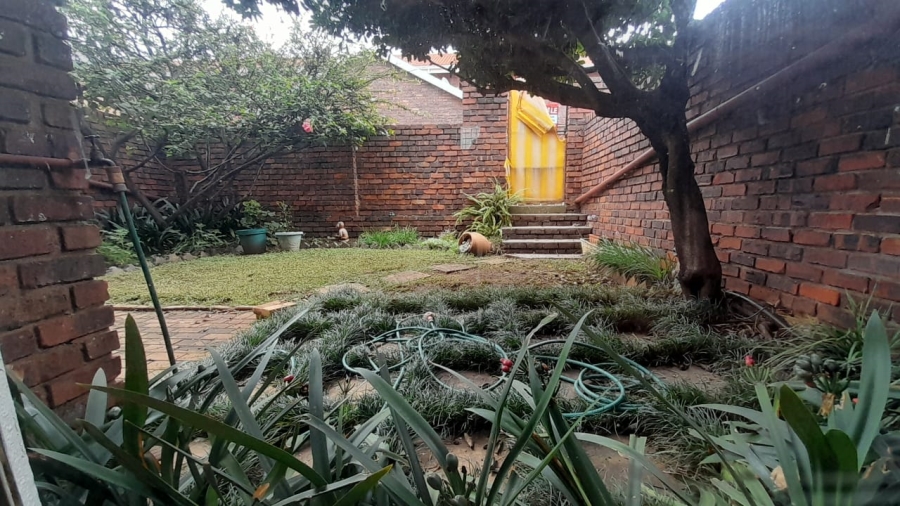 2 Bedroom Property for Sale in Birchleigh Gauteng