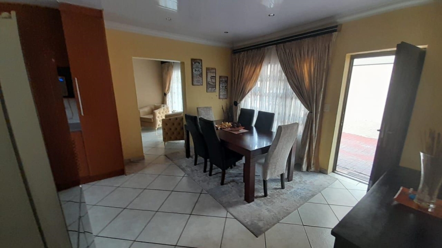 3 Bedroom Property for Sale in Birchleigh North Gauteng