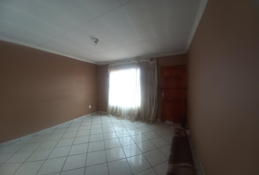 2 Bedroom Property for Sale in Birch Acres Gauteng