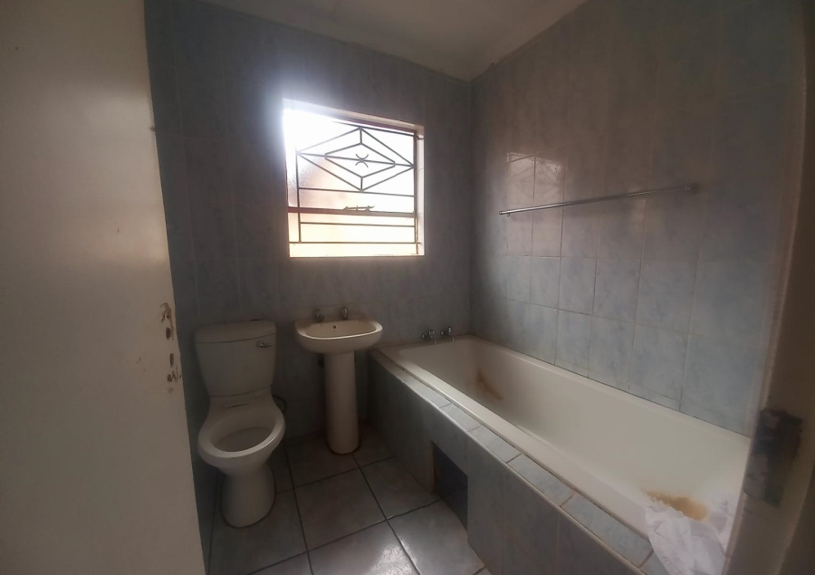 2 Bedroom Property for Sale in Birch Acres Gauteng