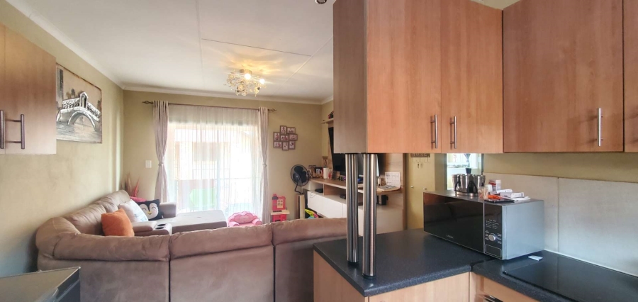 2 Bedroom Property for Sale in Groblerpark Gauteng